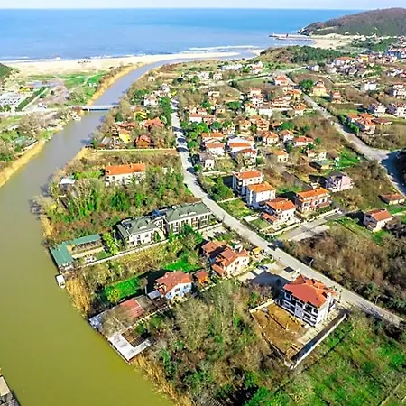 Pieria Luxury Hotell