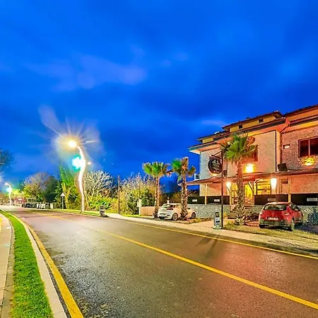 Pieria Luxury